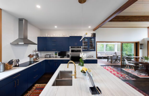 Lindal Homes.
Photographed by John Muggenborg.

http://www.johnmuggenborg.com