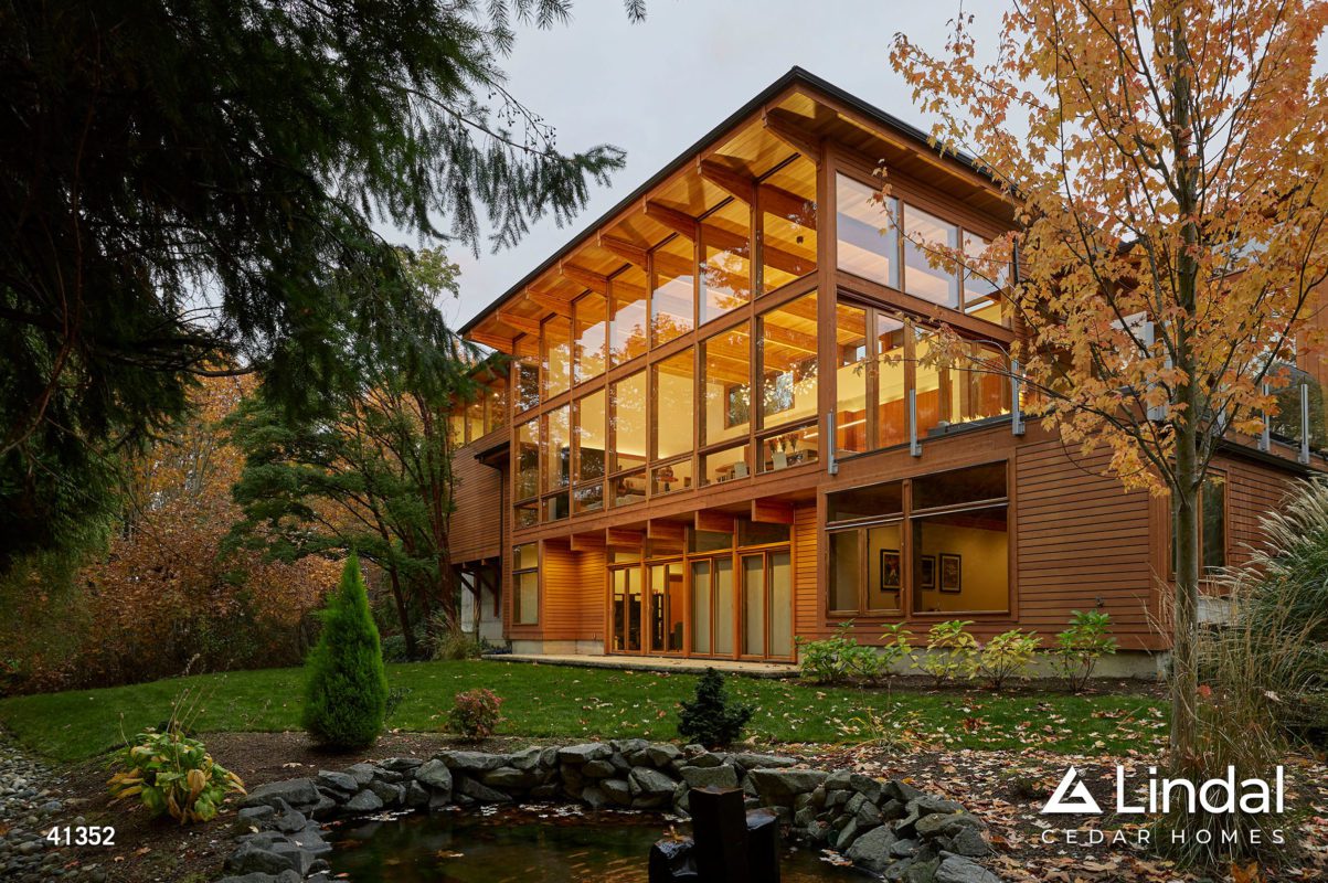 Lindal_41352-7-1203x800 Modern wooden house with large glass windows.